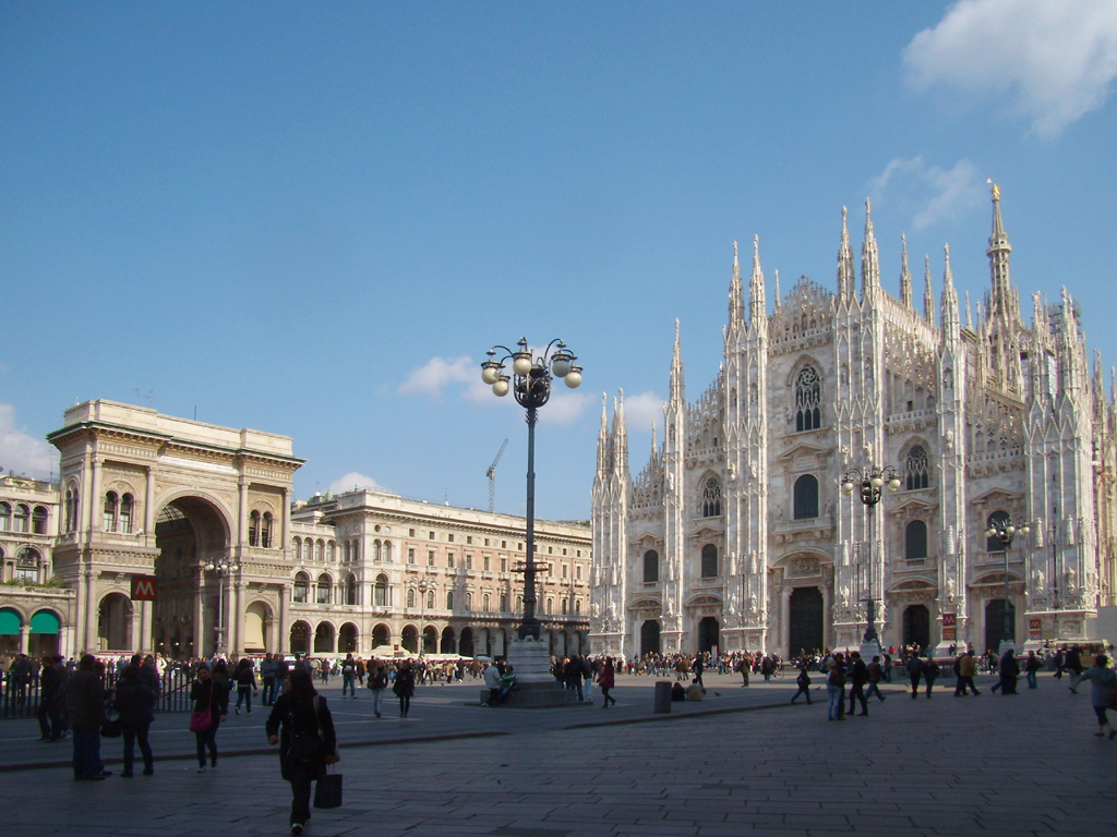 Touring Italy Milan